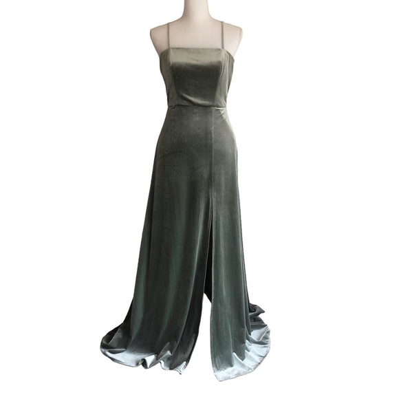 Lovely Womens Sage Green Velvet A-line High Slit Gown Size 4 - Picture 5 of 16